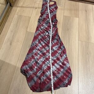 Elegant Tie-Dye Maxi Dress